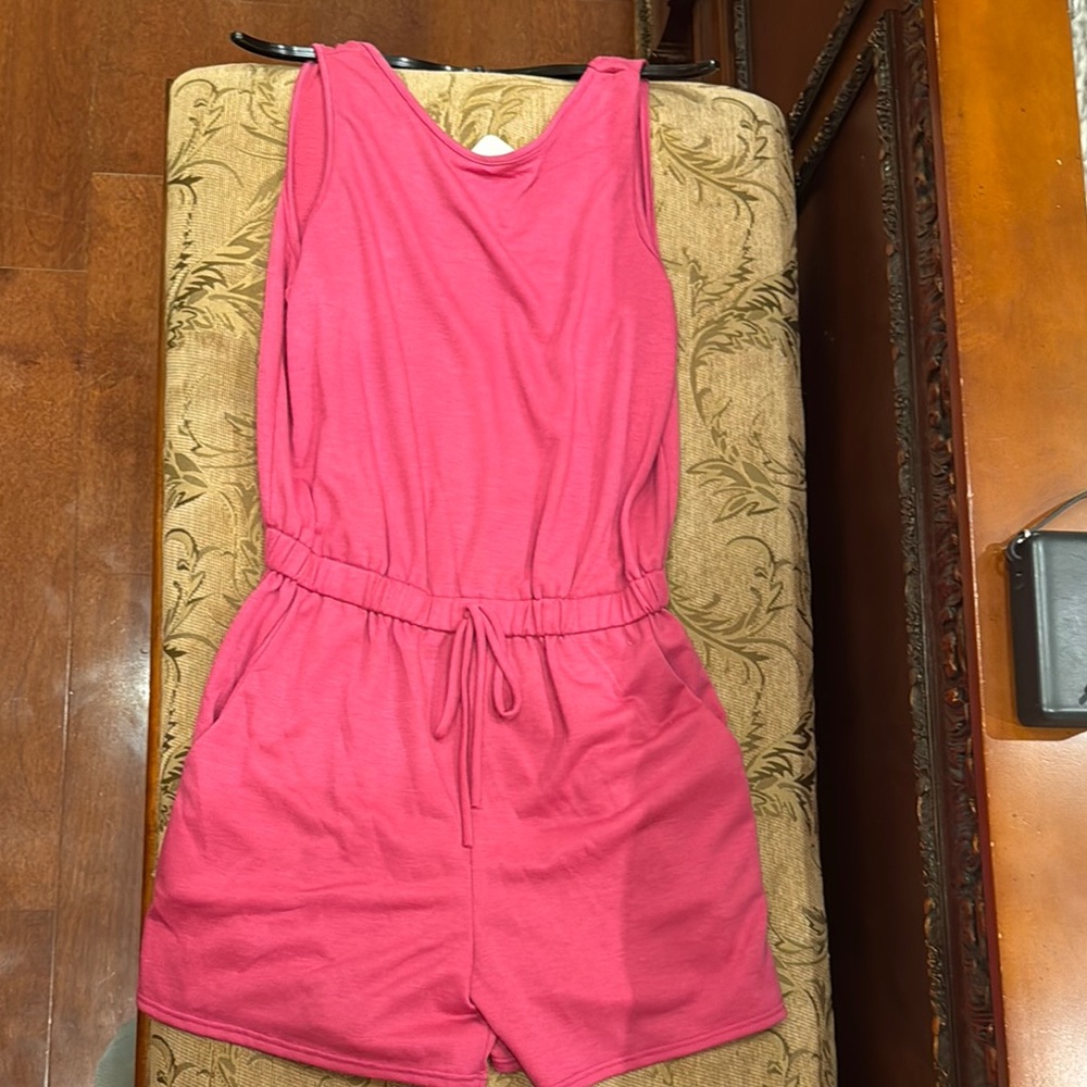 Sleeveless Fuchsia romper with Elastic Waist